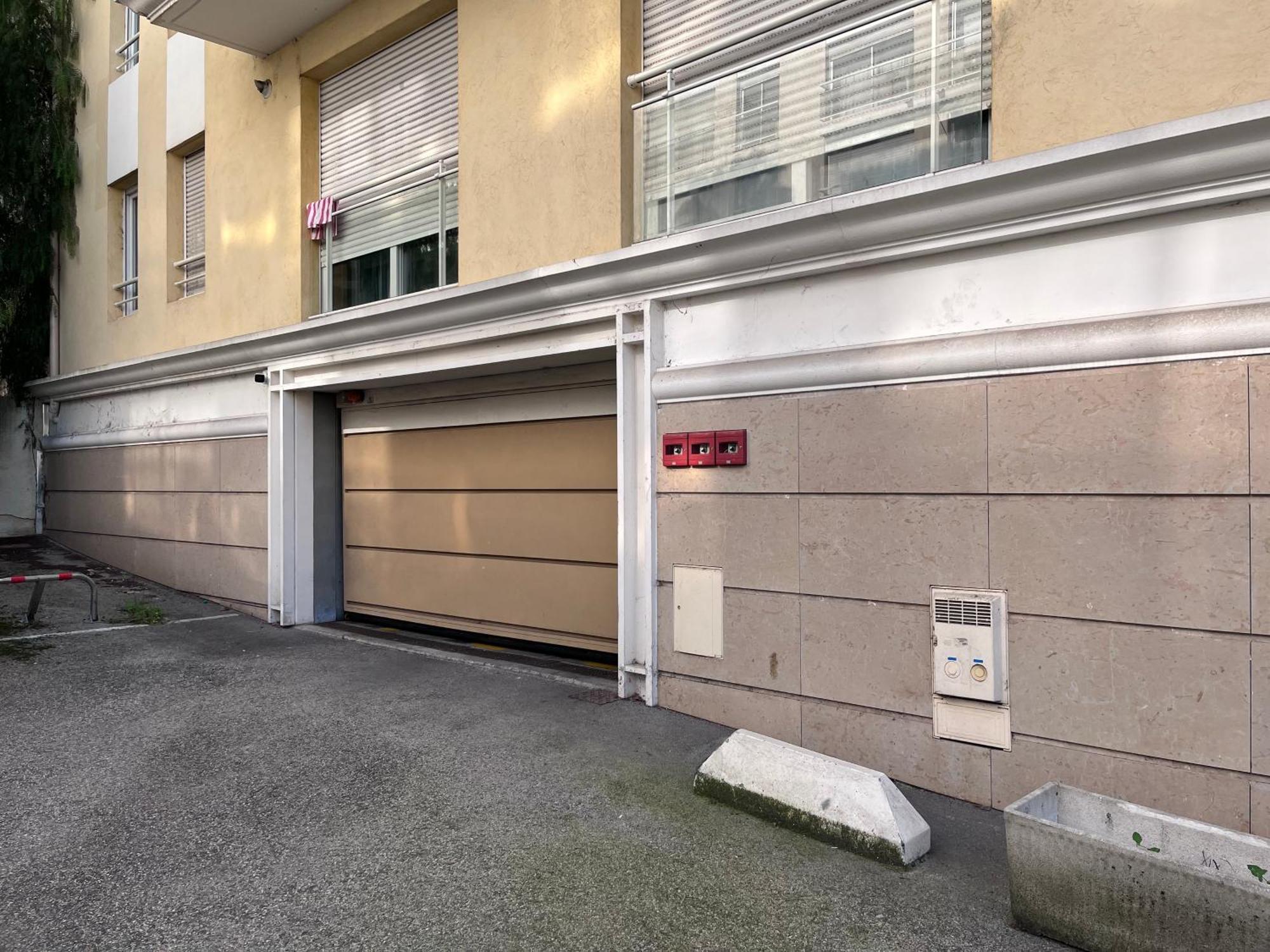 Studio Terrasse Et Parking Prive Nizza Exterior foto